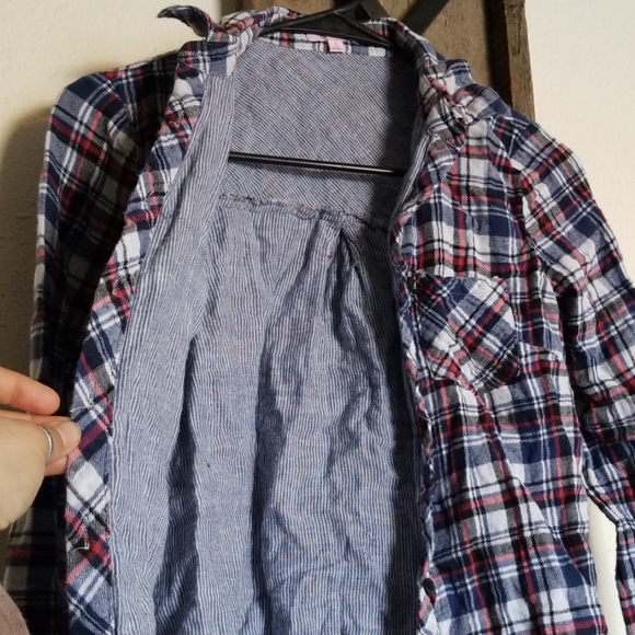 Plaid button up - Picture 4 of 4